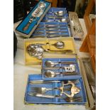 A mixed lot of boxed cutlery.