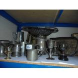 A mixed lot of silver plate items.