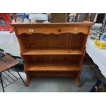 Set of pine shelves for wall hanging