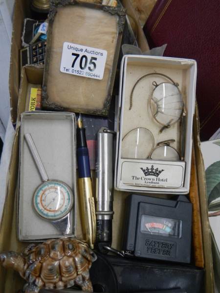Two trays of interesting miscellaneous items. - Image 3 of 3