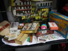 A mixed lot of vintage games.