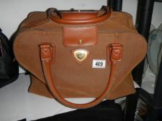 A good quality 'IT' holdall.