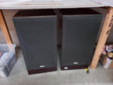 2 Hitachi speakers, max power 60 watts. COLLECT ONLY