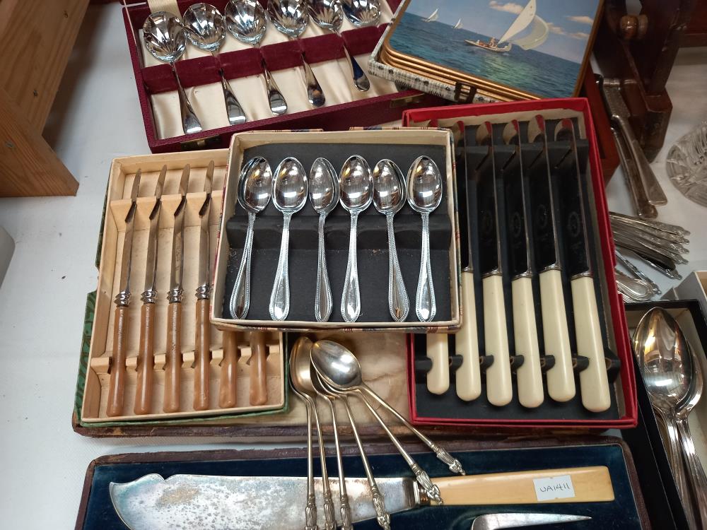 A quantity of cased cutlery etc - Image 4 of 7