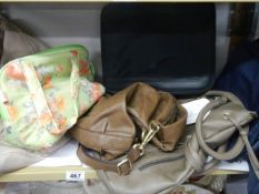 A mixed lot of ladies hand bags.