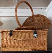 A wicker picnic basket & a cut flowers basket COLLECT ONLY