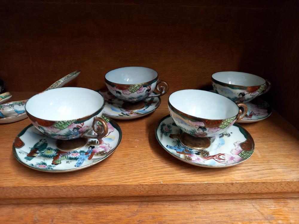 A Vintage 'Kepple' Bristol Chinese pottery cups and saucers and 4 Japanese cups and saucers and 2 - Image 3 of 3