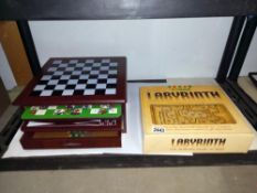 A good games compendium & Labyrinth solitaire game COLLECT ONLY