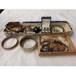 A quantity of jewellery including a gold locket, silver items, Pyrite necklace & silver brooches