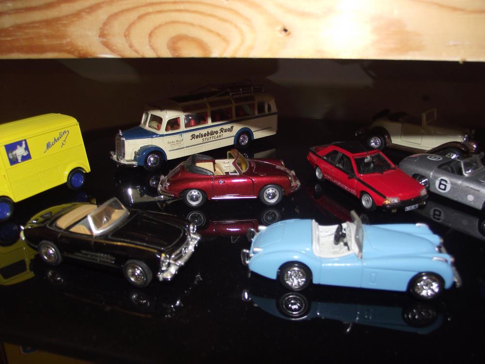 A quantity of mixed diecast including road signature, Matchbox, Dinky etc - Image 6 of 6