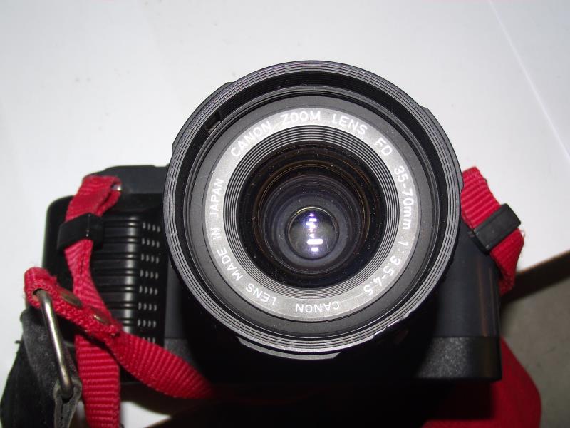 A Canon camera and Vivitar lens in carry case COLLECT ONLY - Image 4 of 6