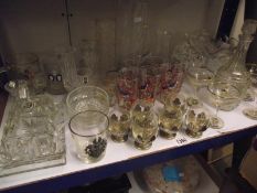 A mixed lot of glassware including a decanter, 4 Babycham glasses etc COLLECT ONLY