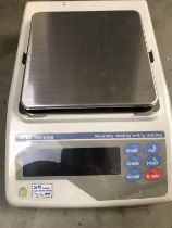 An A & D GX Series Multi Function Balance Scales COLLECT ONLY