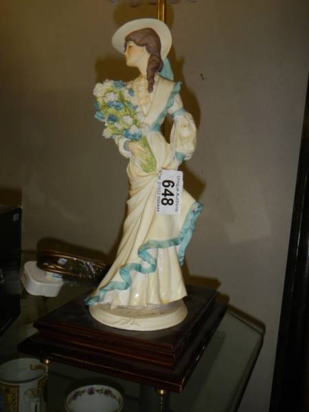 A figural table lamp. - Image 2 of 2