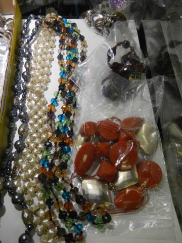 Approximately twenty two necklaces. - Image 2 of 4