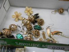 A good lot of pendant and stud earrings.