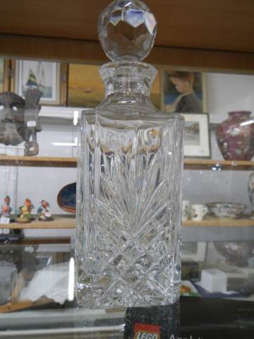 A crystal decanter and six brandy glasses. COLLECT ONLY. - Image 4 of 4