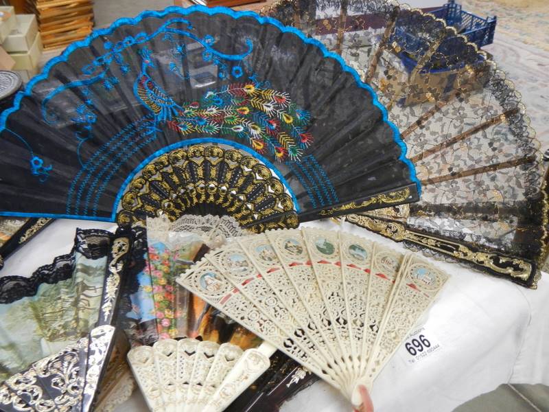 Twelve decorative fans. - Image 2 of 3