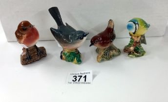 4 early Beswick birds including blue tit