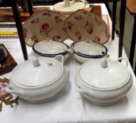 2 lidded tureens, 2 gravy/sauce lidded dishes and a pair of vintage dishes COLLECT ONLY