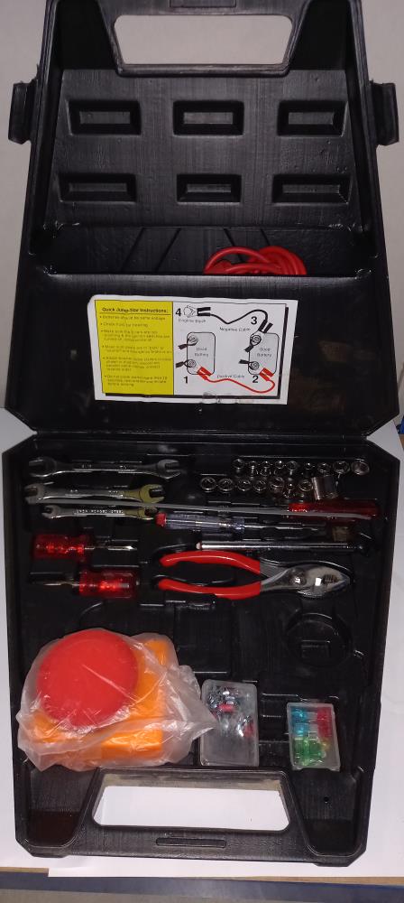 A cased auto tool kit, alarms, charger and a good lot of Auto workshop tools including torque wrench - Image 3 of 3