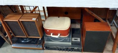 3 vintage turntables & speakers including ITT KA1026, Fidelity UA5 & Fidelity cased turntable