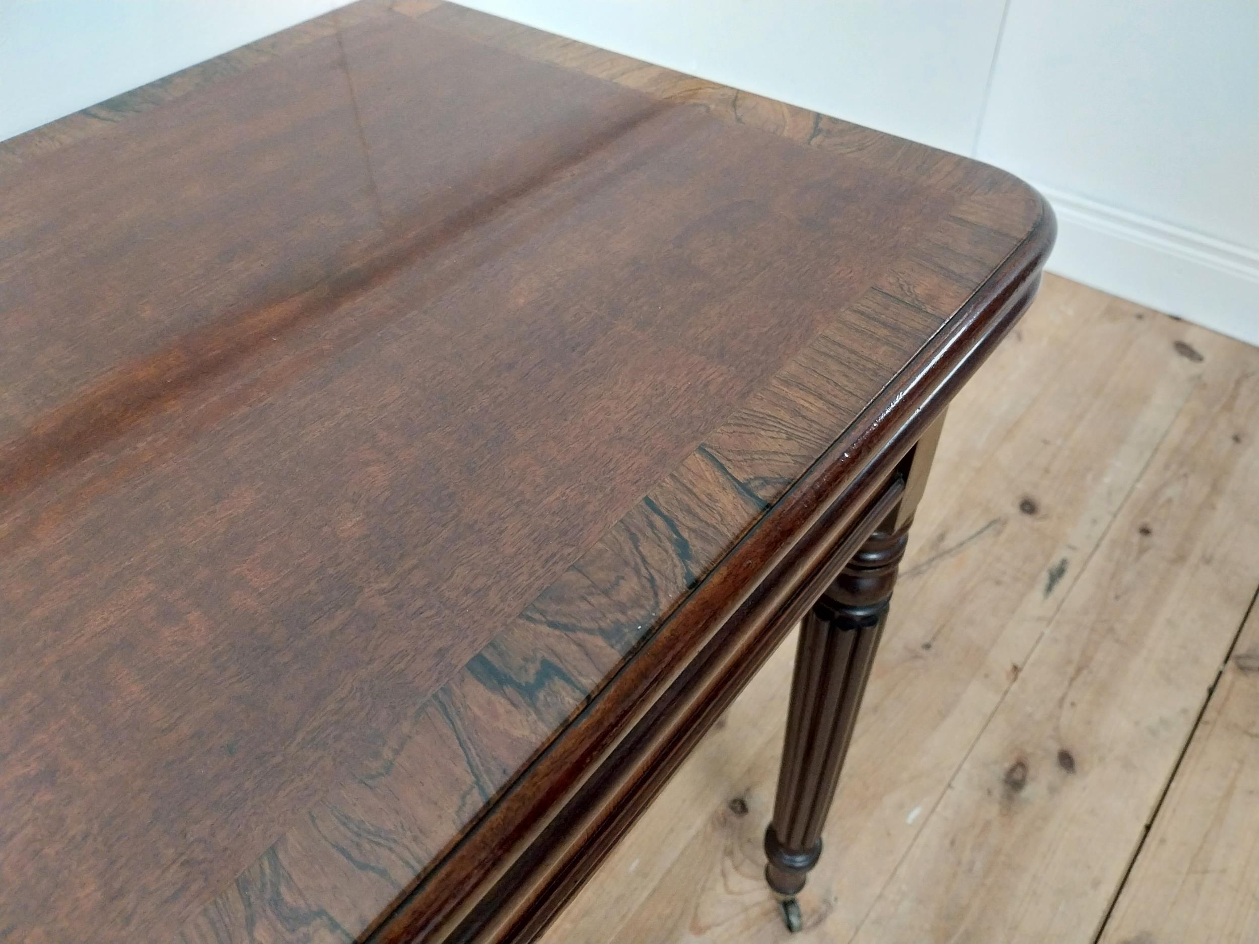 Good quality William IV mahogany and rosewood turn over leaf tea table raised on reeded legs and - Image 3 of 7