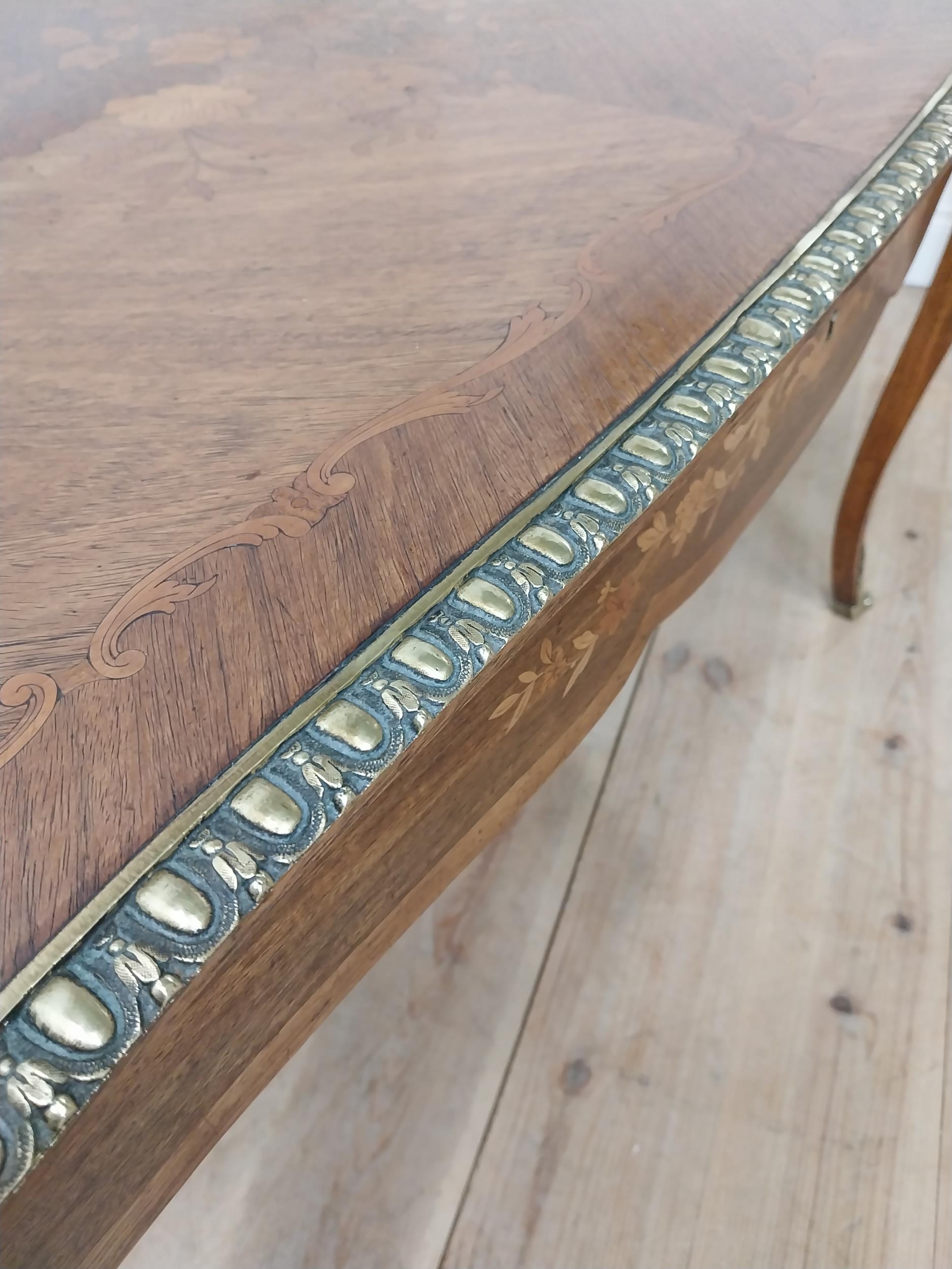 Exceptional quality French inlaid kingwood centre table with ormolou mounted raised on cabriole legs - Image 5 of 6