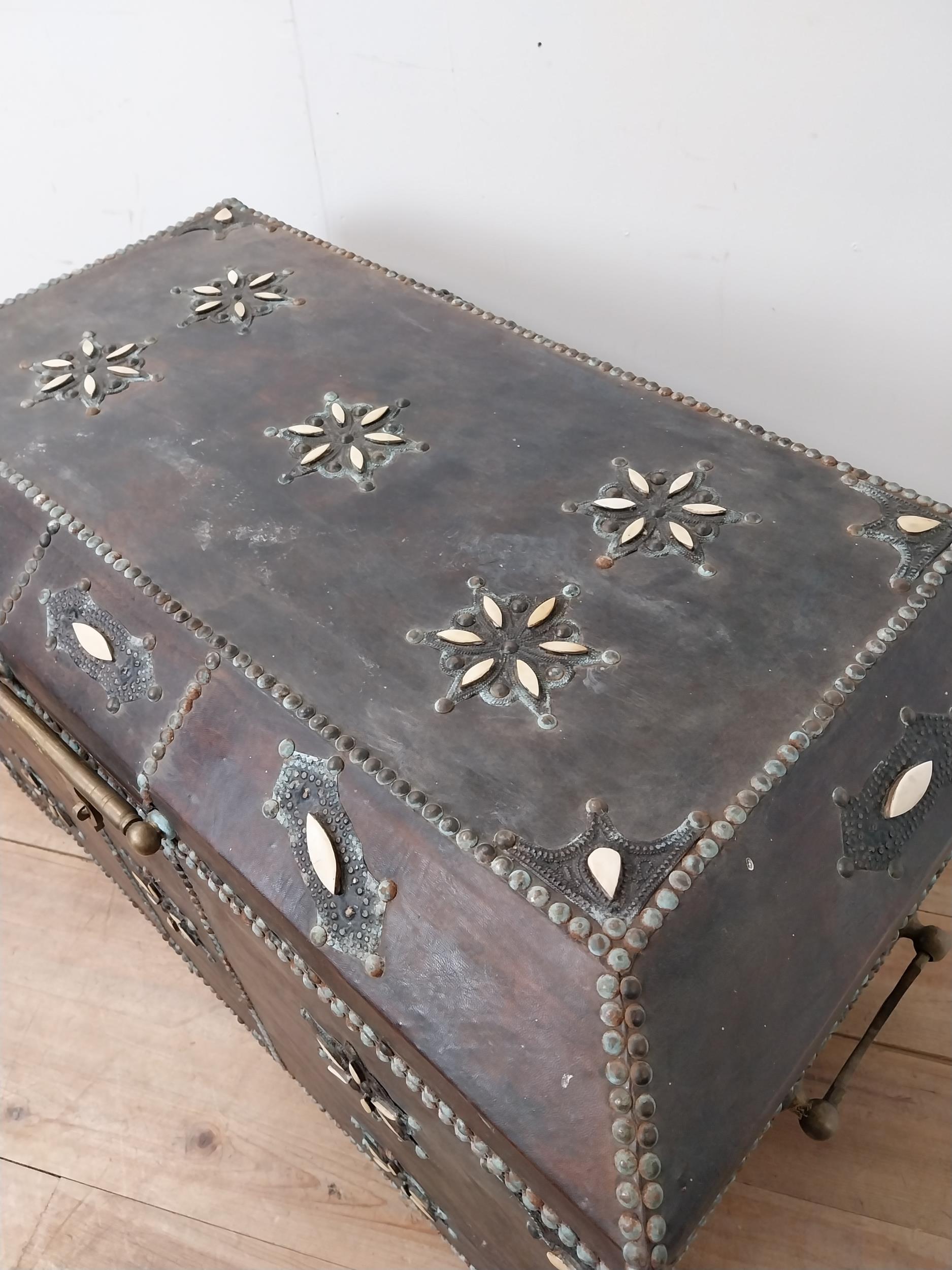 Unusual 20th C. leather bound trunk with brass studded detail {72cm H x 100cm W x 60cm D} - Image 4 of 5