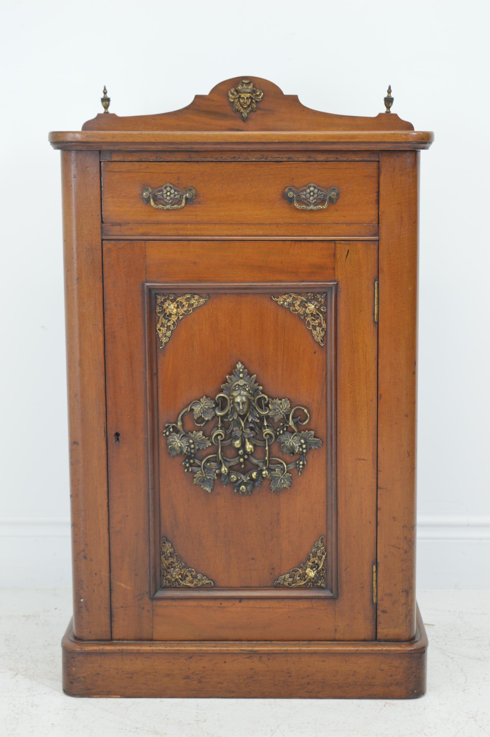 19th C. mahogany side cabinet with ormolou mounts and single drawer over blind door {105cm H x - Image 2 of 3