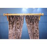 Reeded gilt curtain pole {W 190cm x H 38cm x D 17cm}.