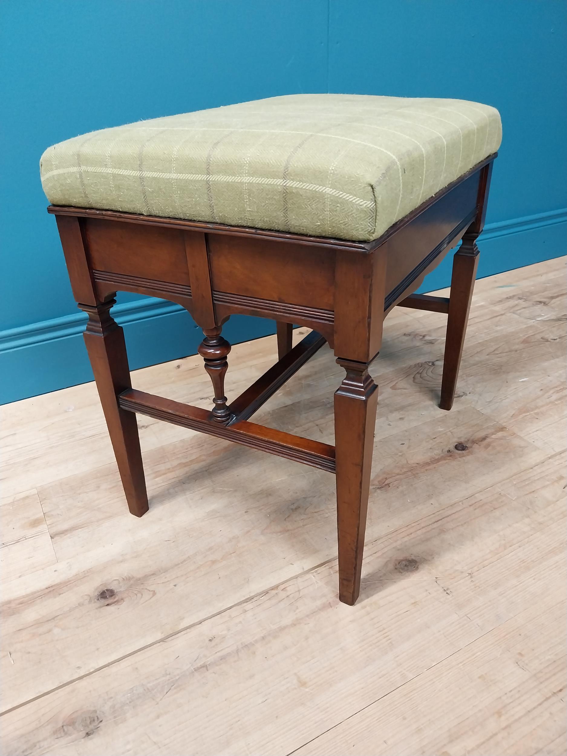 Good quality Edwardian mahogany piano stool with upholstered seat and lift up seat raised on - Image 3 of 3