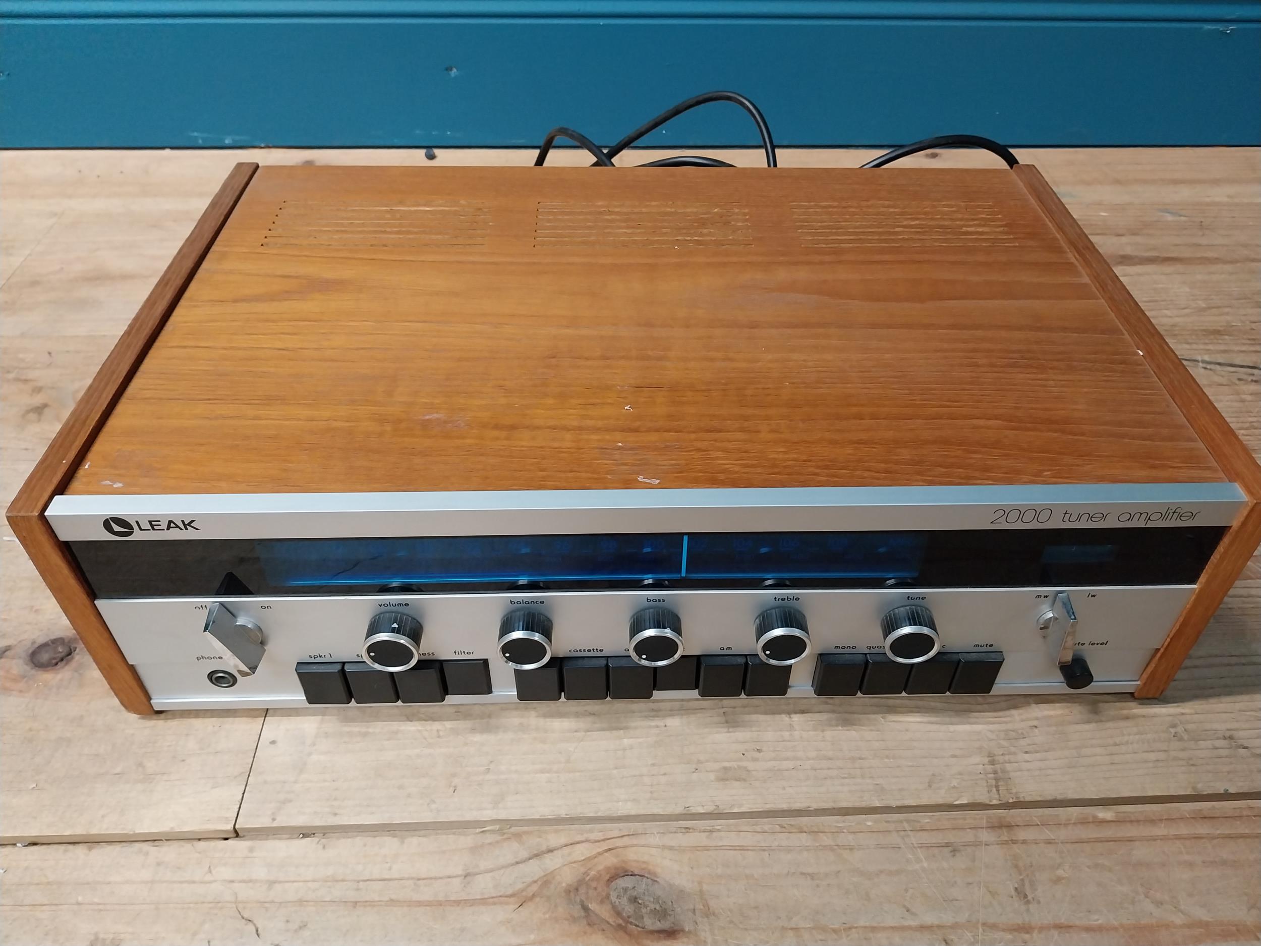 Leak 2000 Tuner Amplifier { 13cm H X 47cm W X 30cm D } - Image 2 of 6