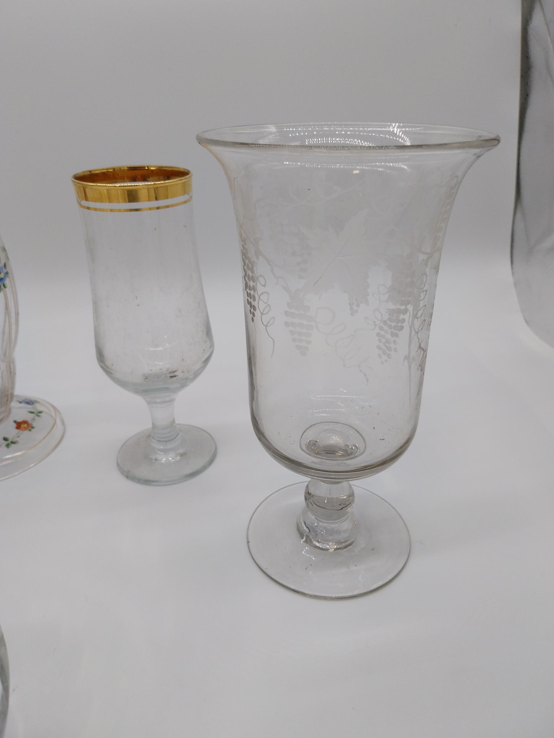 Collection of various glass vases including a Thomand Irish cut crystal vase {16 cm H x 23 cm H}. - Image 3 of 3