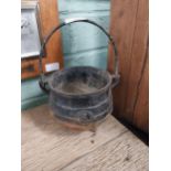 Cast iron metal pot. {11 cm H x 12 cm W x 12 cm D}.
