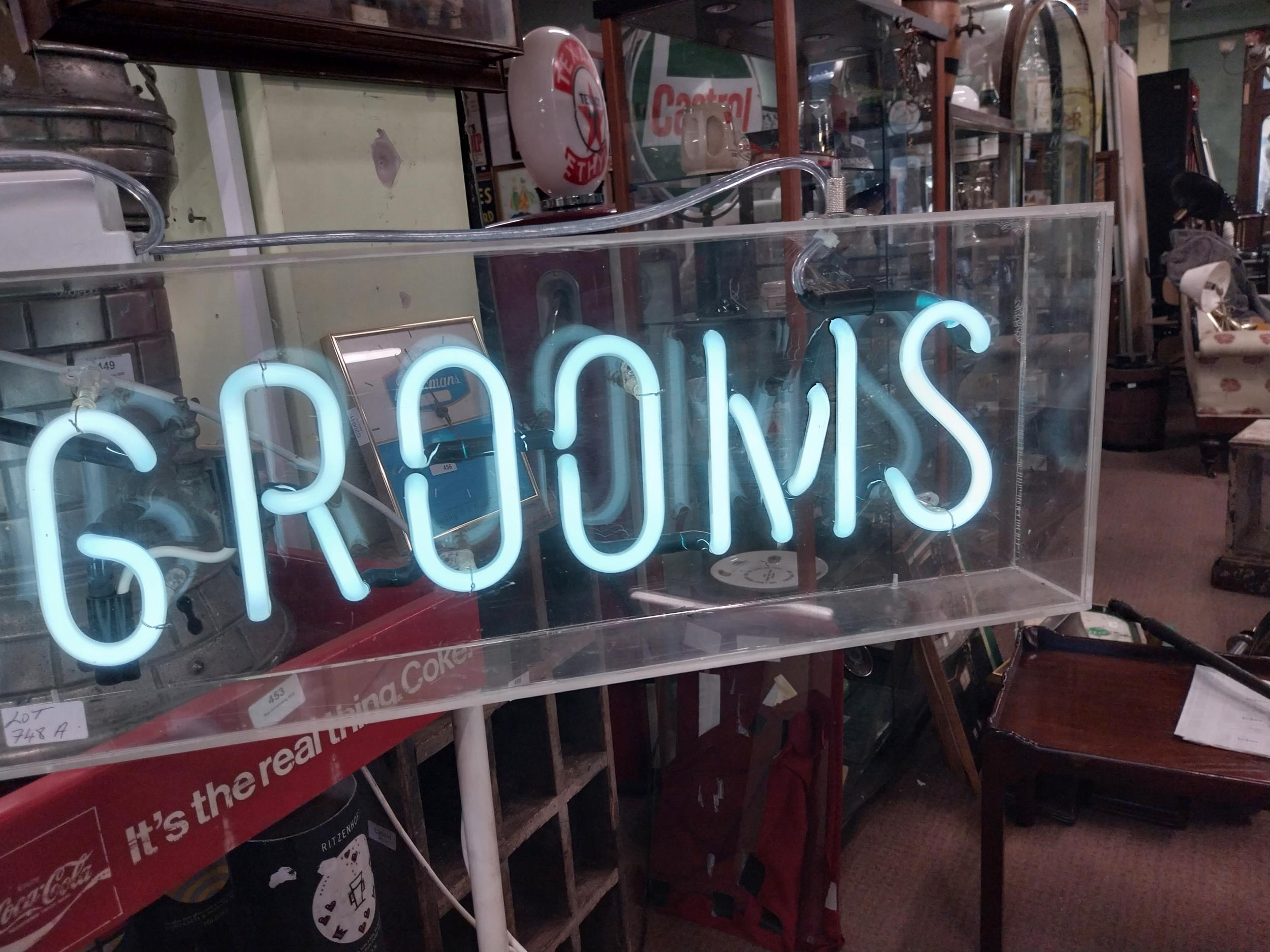 Neon Changing Rooms Perspex light up sign in working order. {25 cm H x 125 cm W x 9 cm D} - Image 6 of 6