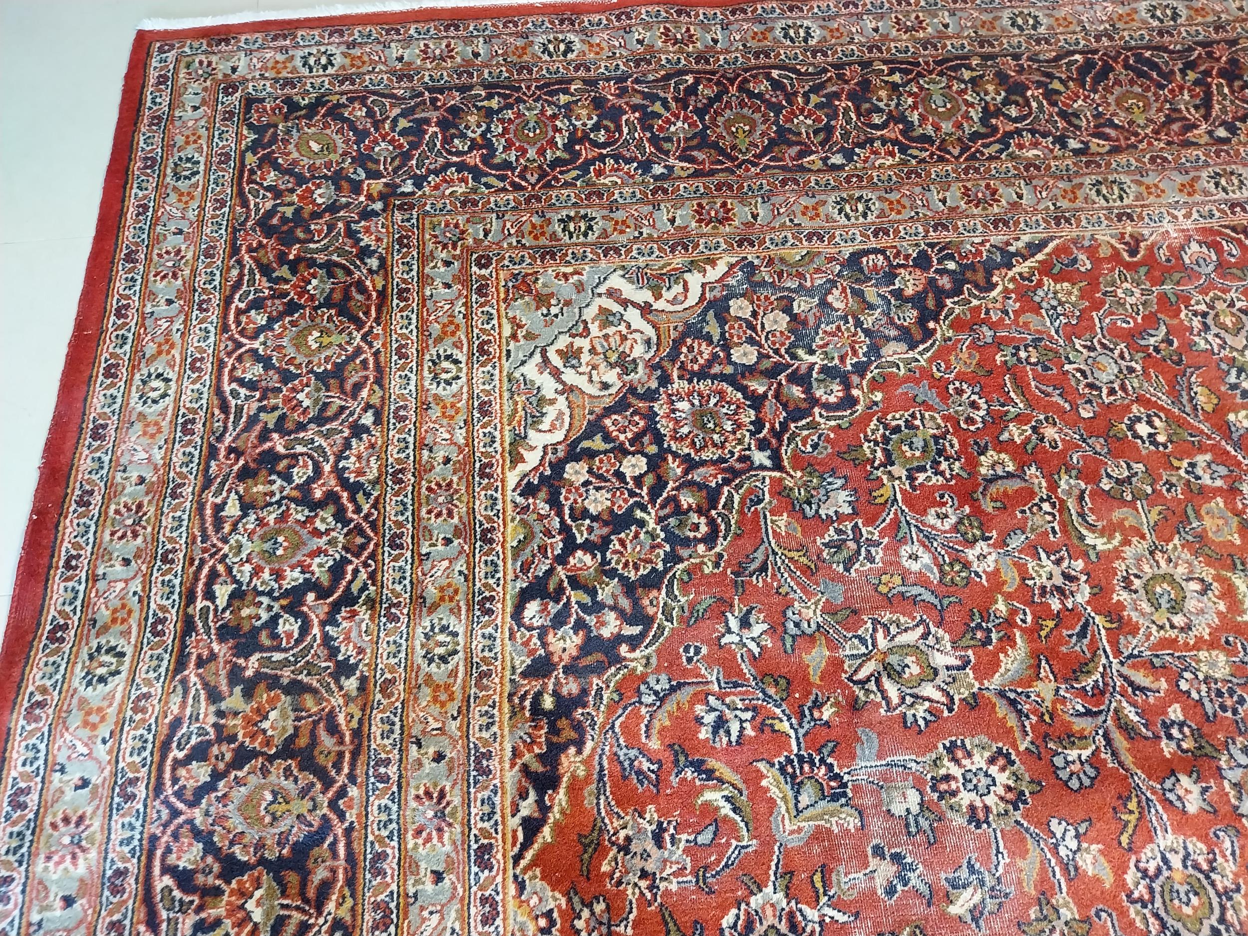 Good quality decorative Persian carpet square {384cm L x 291cm W} - Image 5 of 6