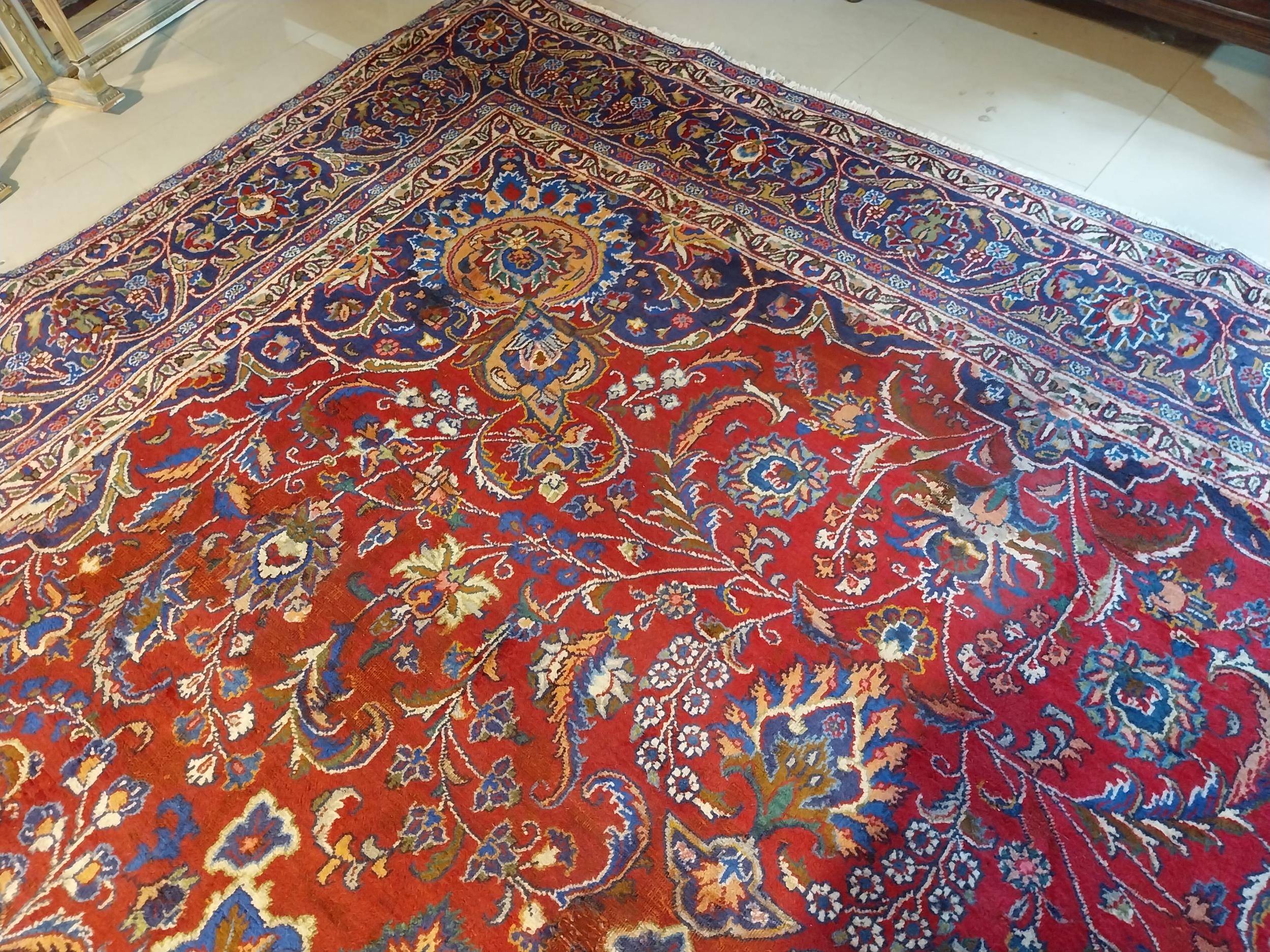 Decorative Persian carpet square {394cm L x 290cm W} - Image 4 of 4