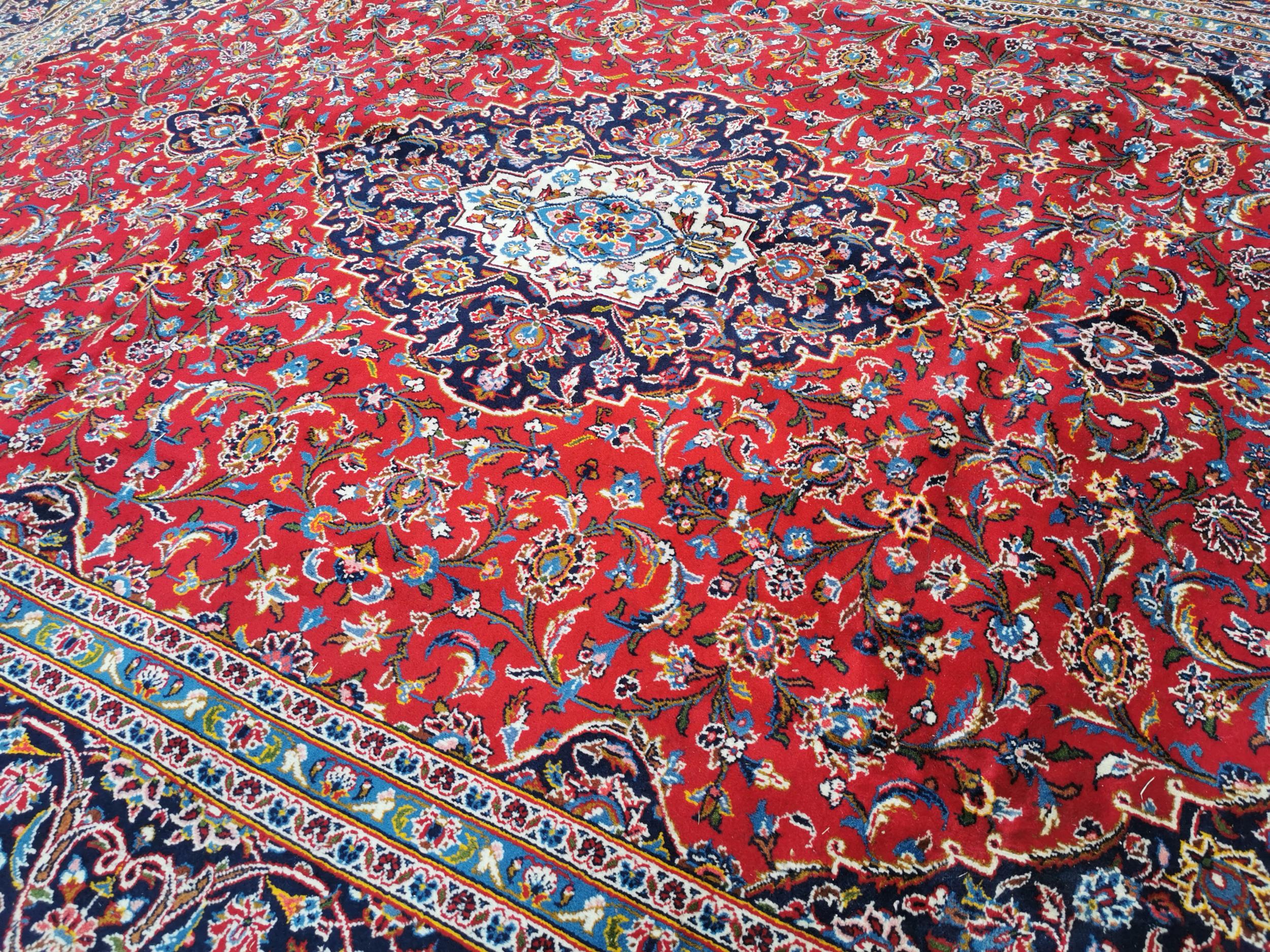 Good quality hand knotted Persian carpet square {342 cm L x 243 cm W}. - Image 4 of 7