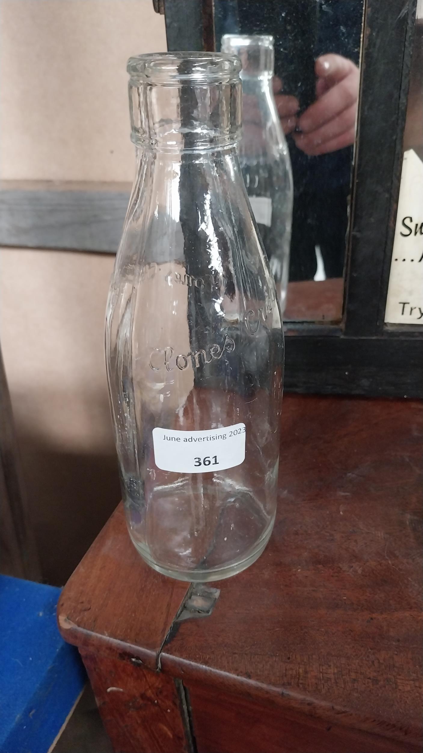 Clones Creamery glass milk bottle. {22 cm H x 8 cm Dia.}