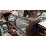 Early 20th C. mahogany counter display cabinet. {55 cm H x 127 cm W x 35 cm D}.