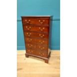 Good quality Irish Georgian mahogany bureau chest of drawers with fitted interior raised on