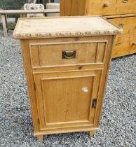 Victorian pine bedside locker with one short drawer over single long door. {78 cm H x 48 cm W x 32