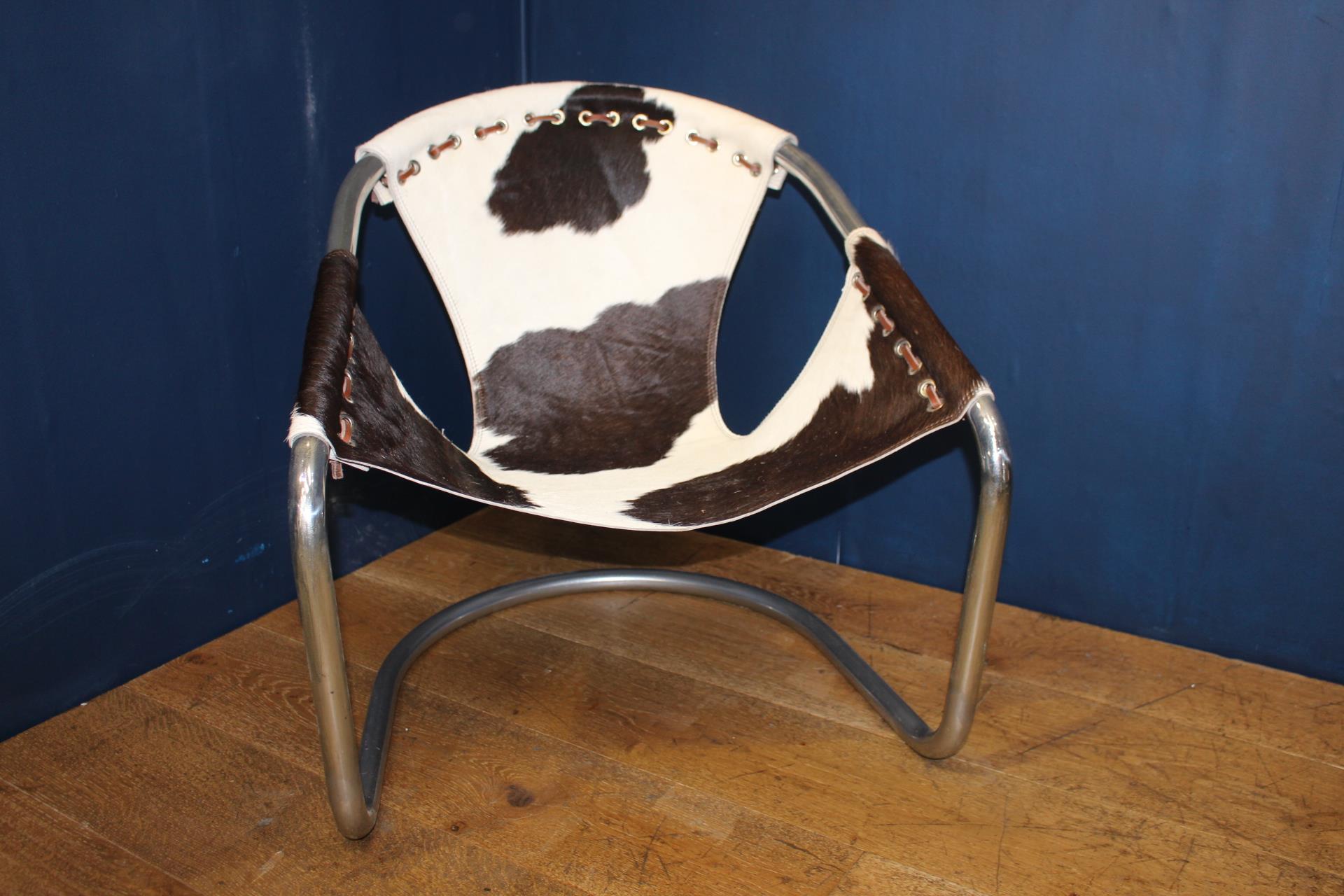 Set of six Retro cowhide and chrome tub chairs {H 68cm x W 64cm x D 50cm }. - Image 6 of 6