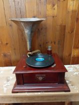Victrola wooden gramophone with embossed tin plate horn {55 cm H x 46 cm W x 44 cm D}.
