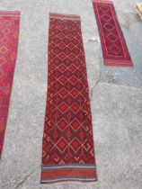 Good quality decorative carpet runner {373cm W x 75cm L}