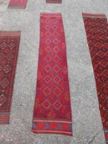 Good quality decorative carpet runner {356cm W x 71cm L}