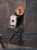 Early 20th C. box camera on tripod converted to table lamp in working order {46 cm H x 25 cm W x
