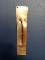 Brass Pull door handle {H 30cm x W 6cm x D 5cm }.