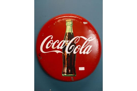 Coca Cola tin plate advertising sign. {50 cm Dia.}. - Image 3 of 3